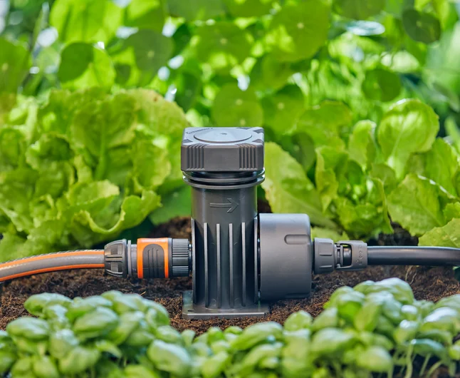 GARDENA 13222-20 水龍頭接頭連接微滴灌系統的使用情境