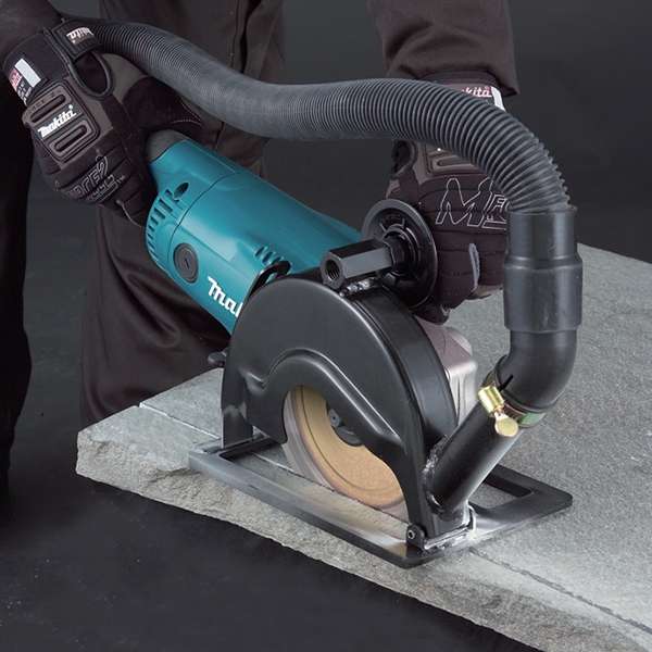 Makita GA9020F 角向磨光機配集塵罩及吸塵喉管切割石板