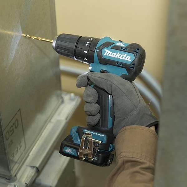 Makita HP332DSME 12V 充電式衝擊電鑽鑽孔實際使用情況